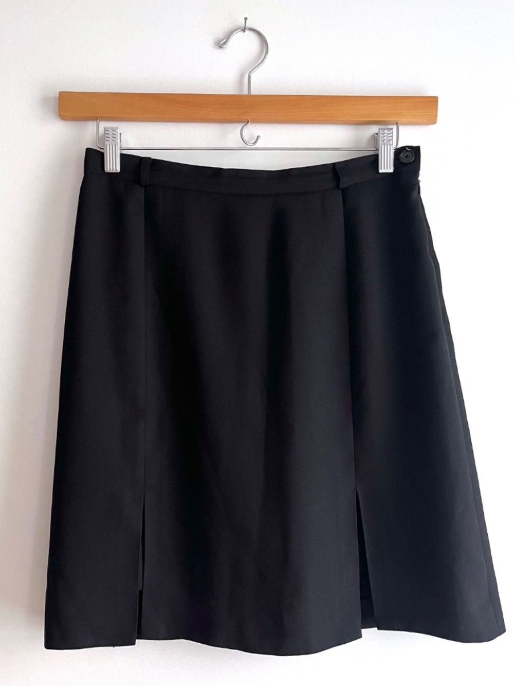Vtg a-line skort with slit and built in shorts in black - Size 8 / Medium